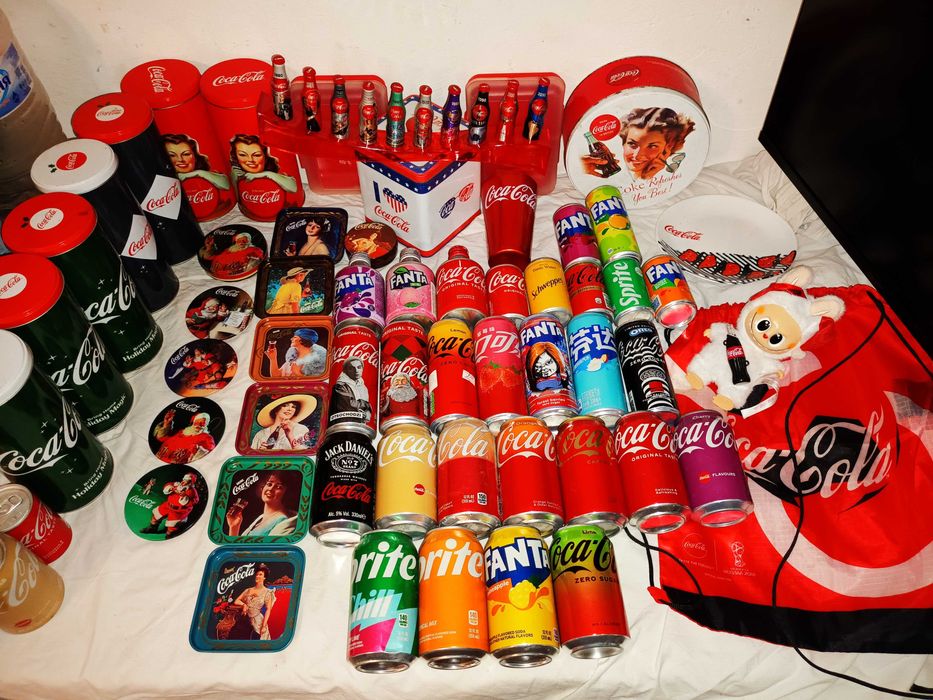 Кока Кола/Coca Cola артикули-чаши,кутии,кенчета,алуминиеви бутилки
