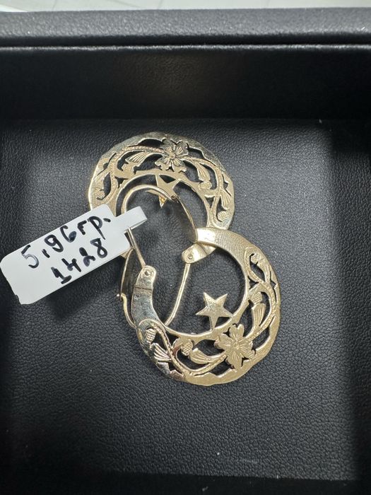 Златни обеци с една звезда