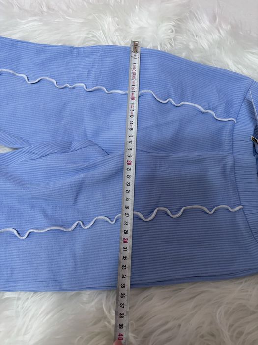 Colanti evazati noi cu eticheta