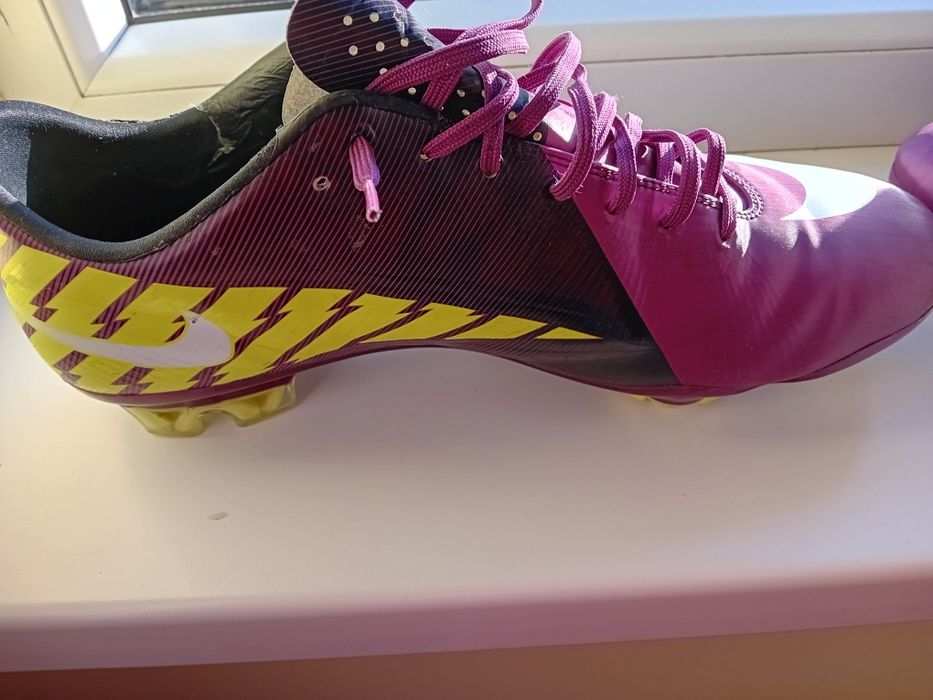 Ghete fotball Niker mercurial vapor și superfly 3