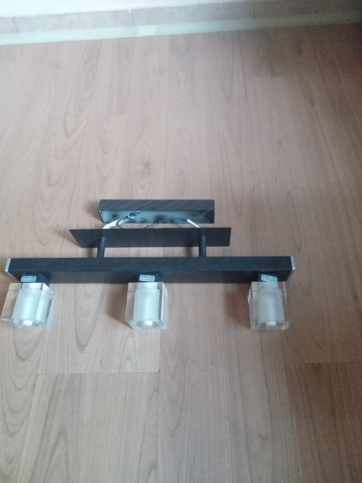 Lustră interior folosit