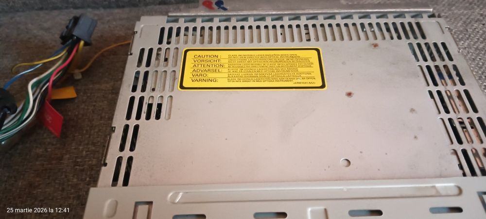 Casetofon auto cu cd Pioneer DEH-2000MP