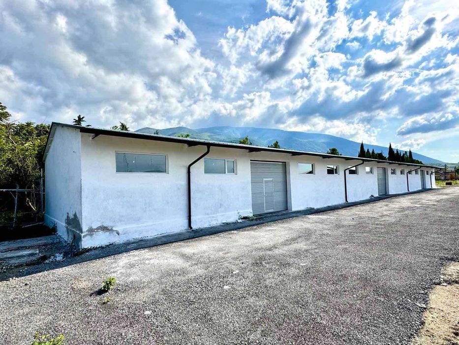 СКЛАД 700 кв.м., терен 4,9 дка, град Карлово