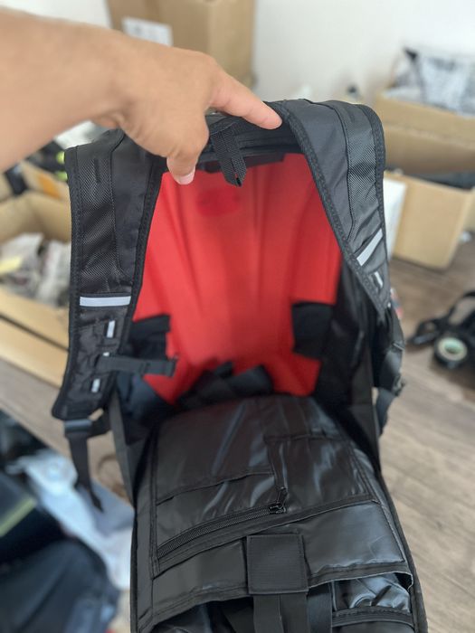 Moto sumka cheripaxa. Ichiga kaska bemalol sig'adi