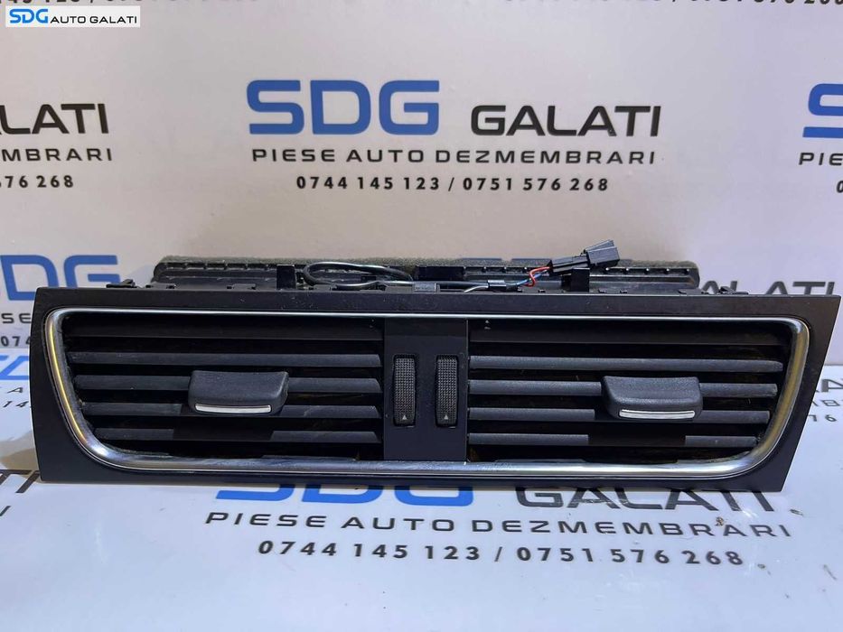 Grila Gura Aer Aerisire Ventilatie Centrala Bord Audi A4 B8 2008 - 2015 Cod 8T2820951C [D0744]