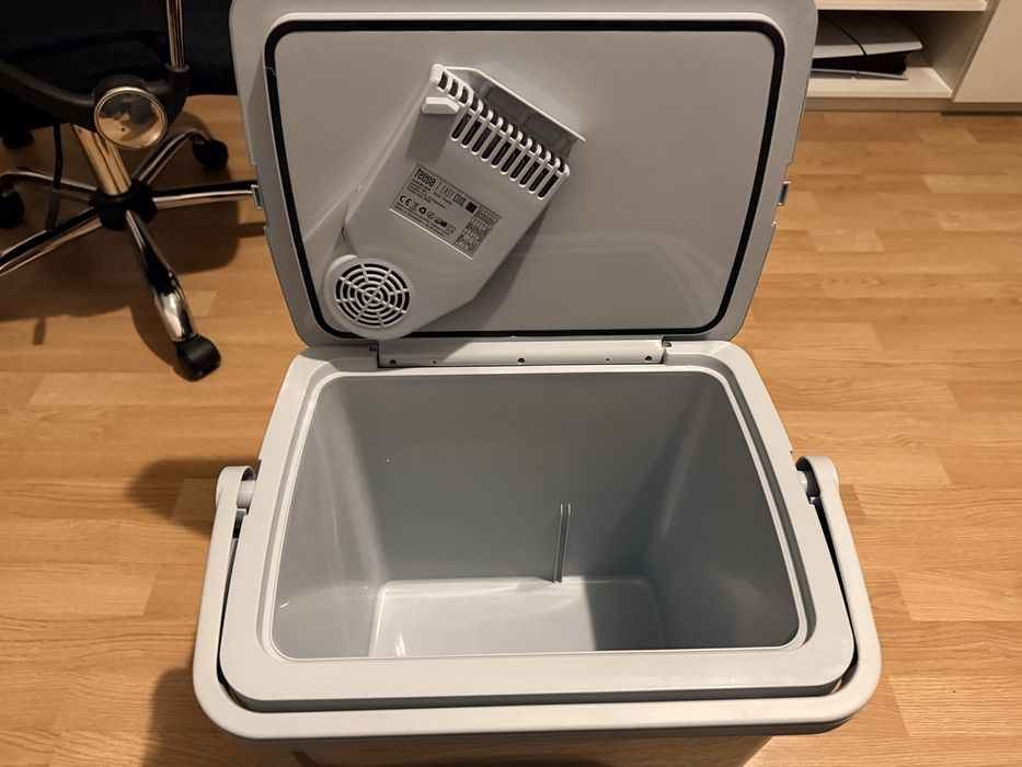 Lada frigorifica Teesa