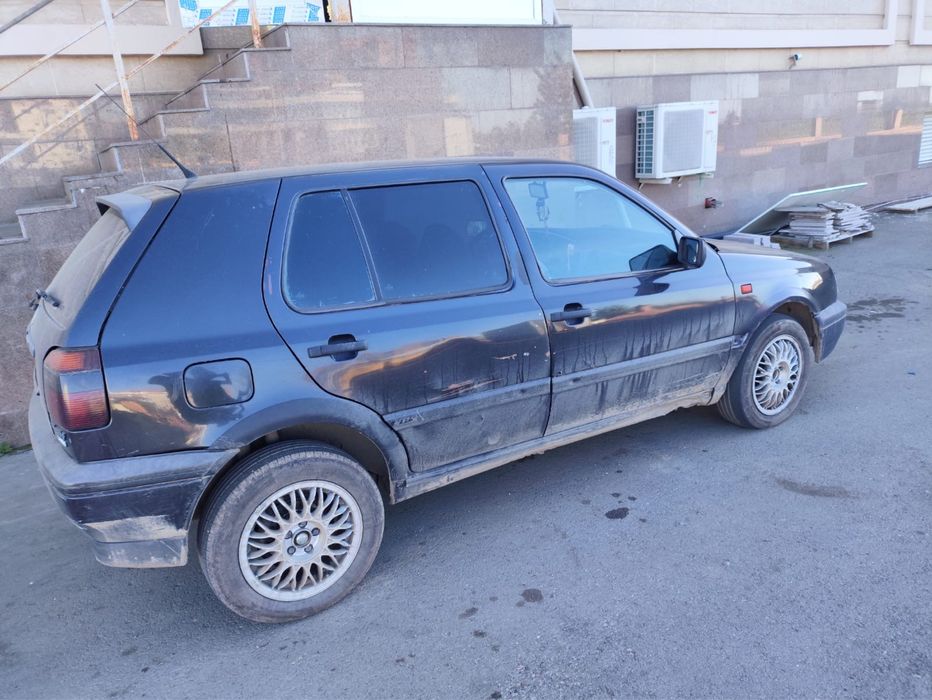 Продам автомобиль фольцваген гольф 3