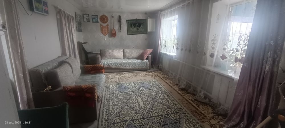 Тез арада үй  сатылады . Бағасы келісімді.