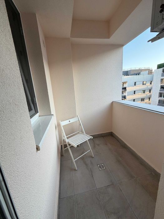 Inchiriez garsoniera decomandata in zona Titan - complex High Class Residence