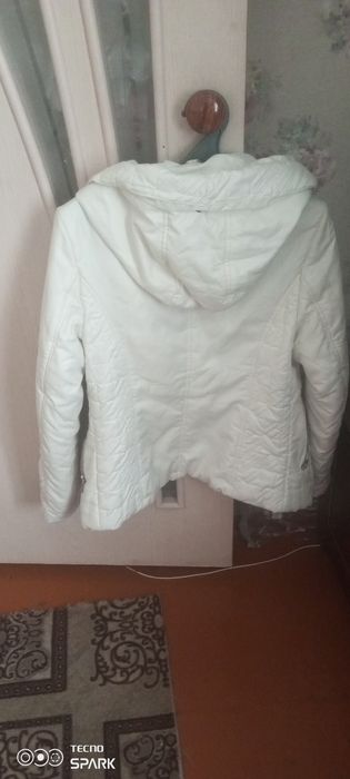 осенне-весенняя куртка 2000тг