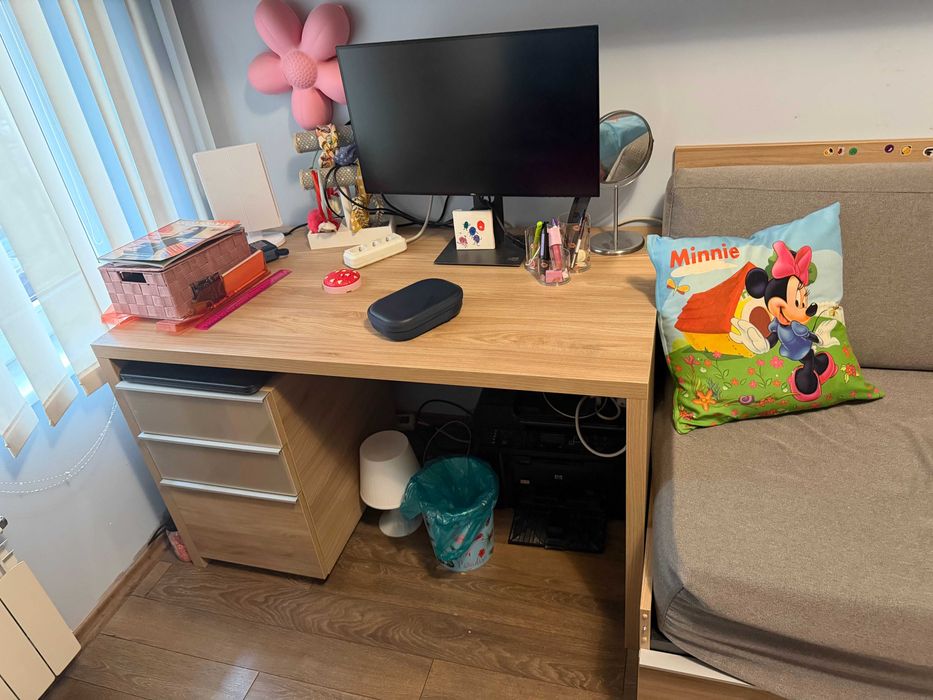 Комплект обзавеждане за детска стая (гардероб, легла, бюро и секция)