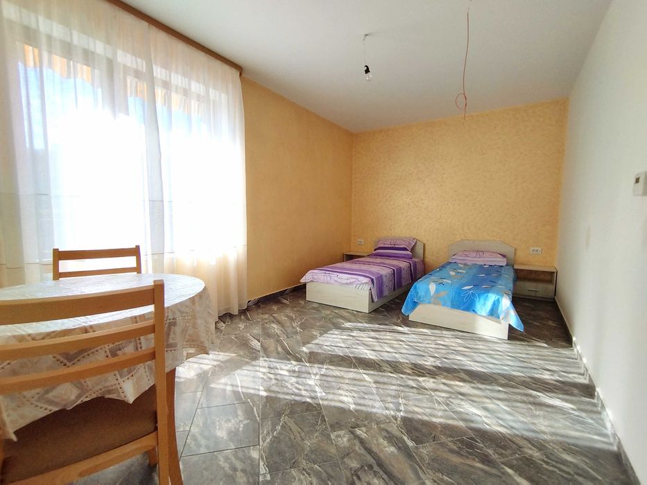 Продава се Къща в с. Горочевци, Област Перник - 820 кв.м за 318 €/кв.м - Снимка #8