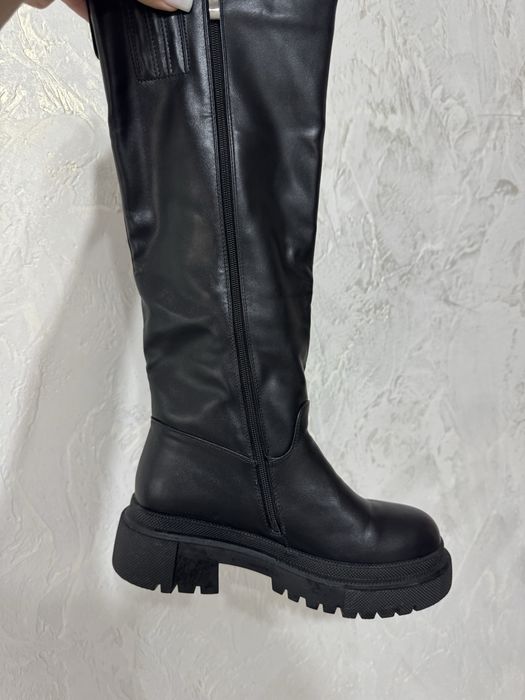 Продам зимные сапоги