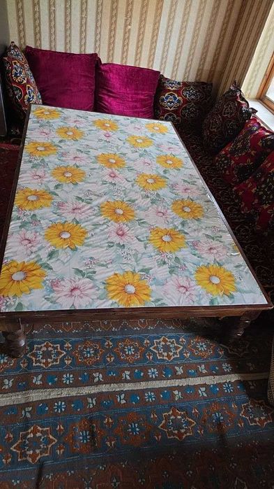 Xontaxta arzon narxga sotiladi!