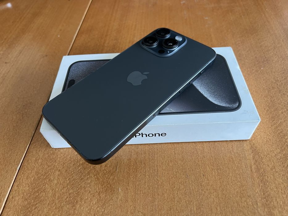 iPhone 15 Pro Max 256GB Black Titanium - пълен комплект