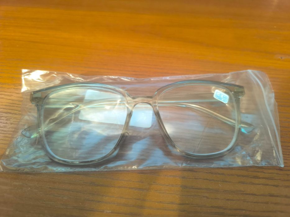 Продам очки для близорукости -0.50