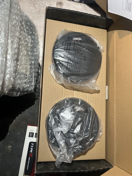 колонки для машины новые