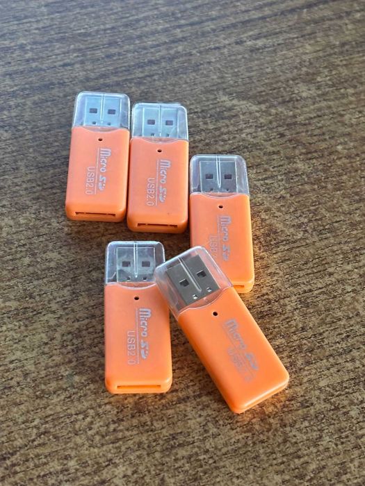 Cititor carduri Micro SD USB – preț negociabil la mai multe bucăți