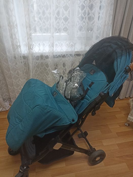 Коляска прогулочная