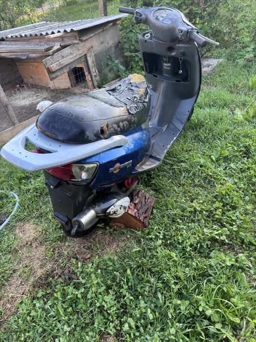 Scuter piaggio sfera50