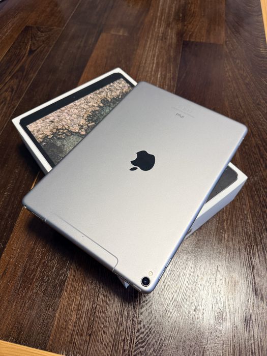 Ipad pro 10,5  cellular + wifi tableta apple stare foarte buna!