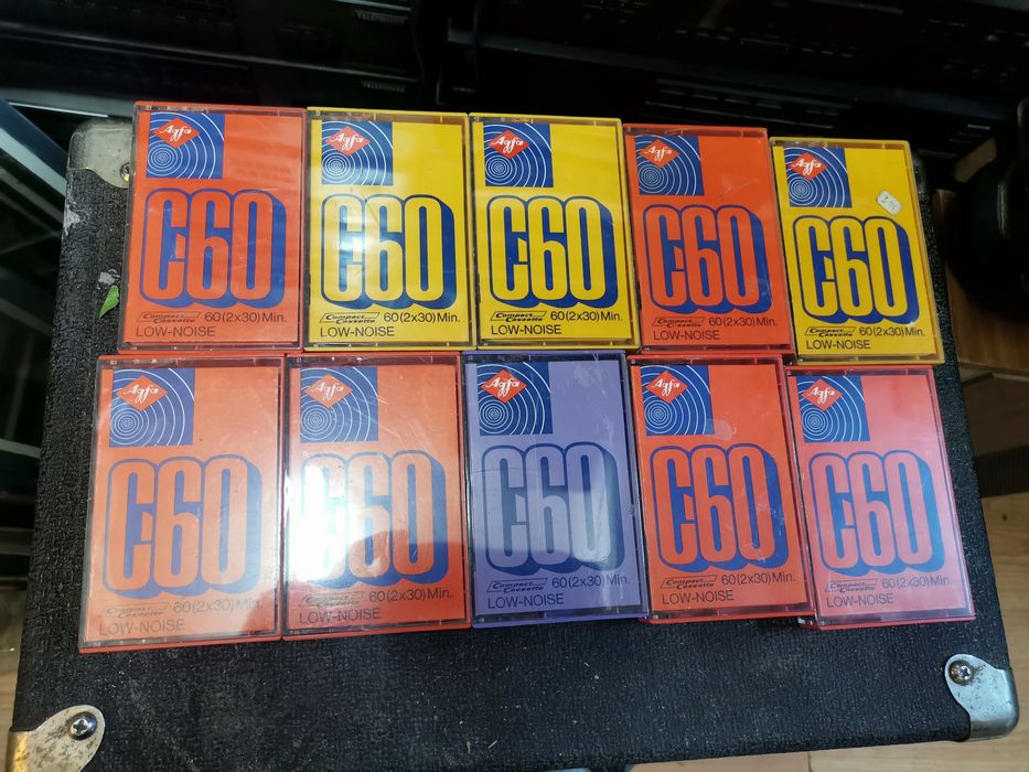 Pachete casete casetofon c60