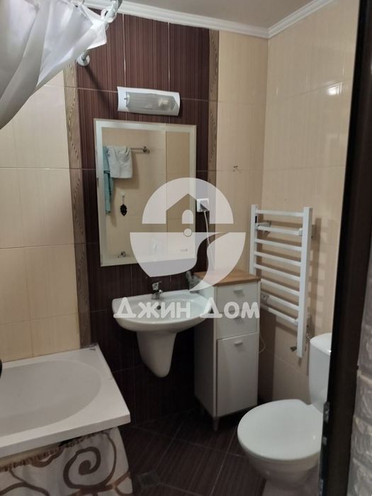 Тристаен апартамент в жилищна сграда БЕЗ ТАКСА, с. Равда