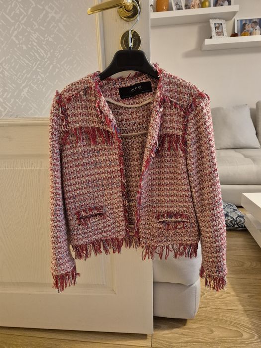 Zara Сако туид Zara