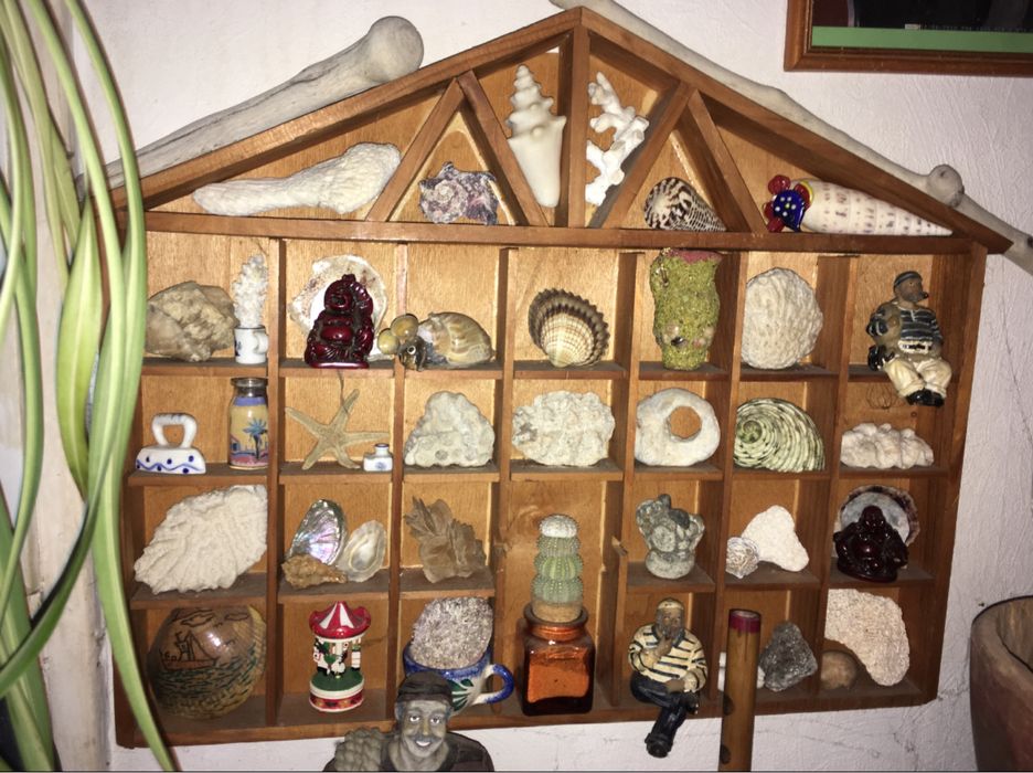 3бр френски винтидж етажерки от дърво миниатюри за стена