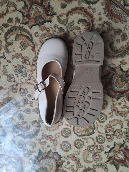 Продам жегские кожаные туфли