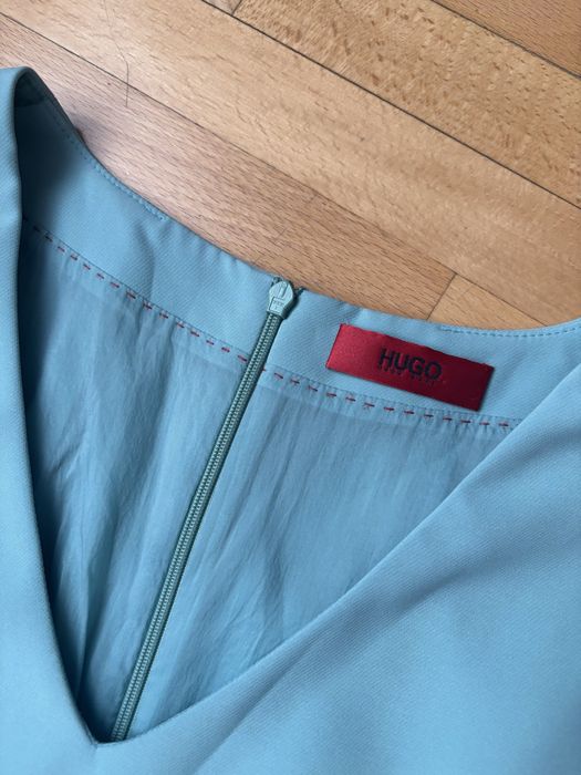 Платье HugoBoss продам