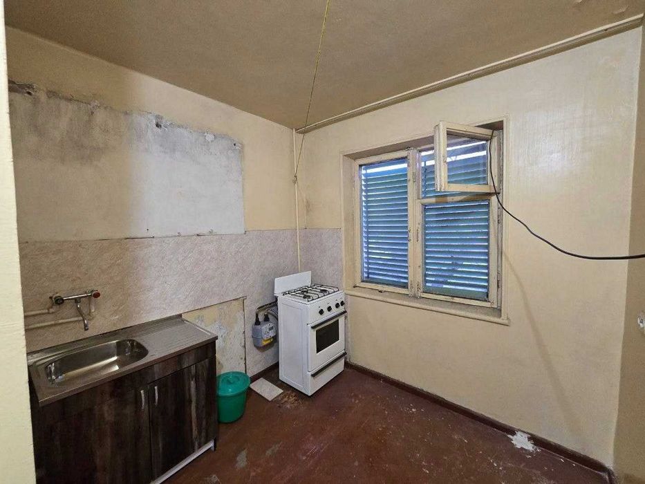 21 - мактаб якинида 2 хонали 3 хонага мосласа булади