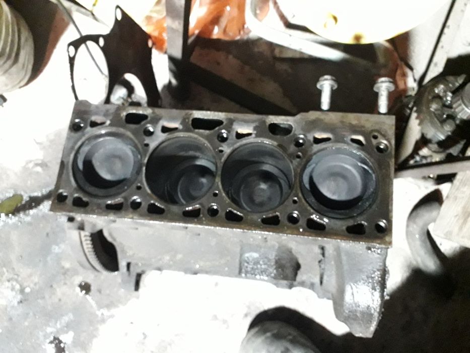 Двигатель на гольф 3  ABD 1.4