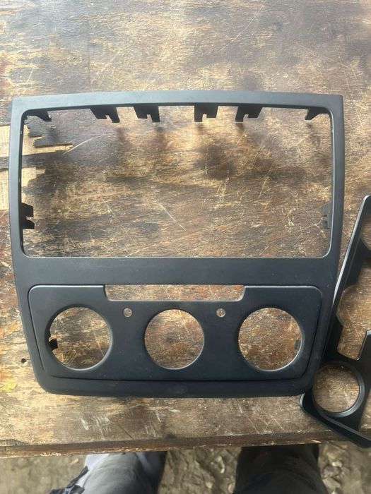 Двоен 2 Din Skoda Yeti лайсна за монтаж