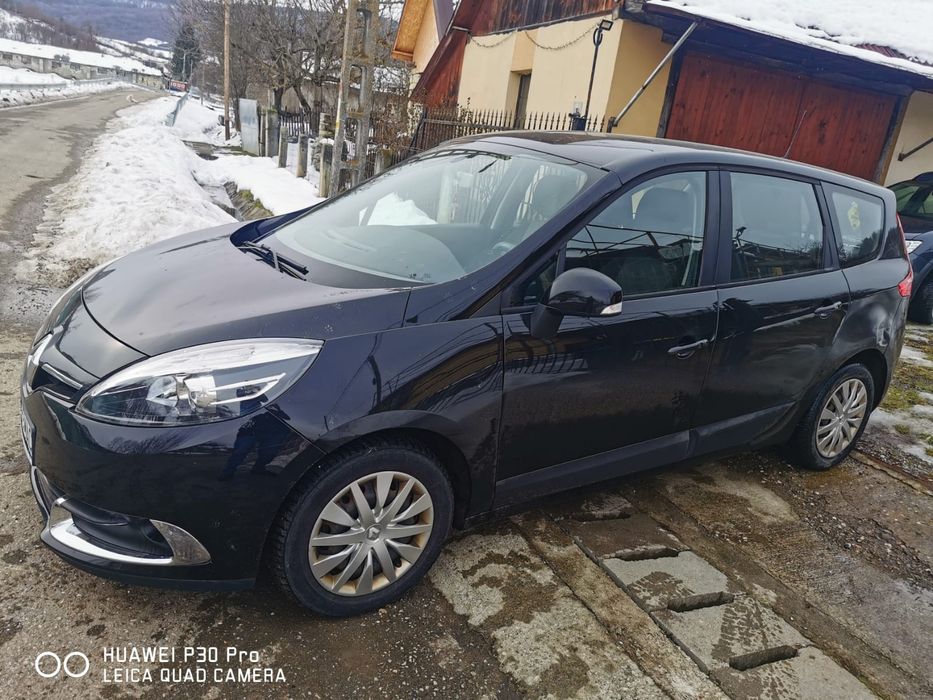 Vând Renault Grand Scenic