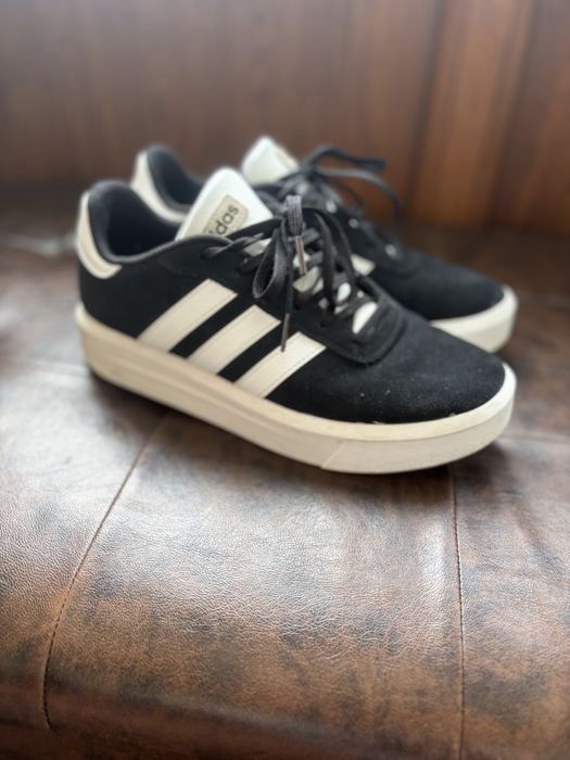 Дамски сникъри Adidas