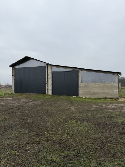 Inchiriez hala industriala