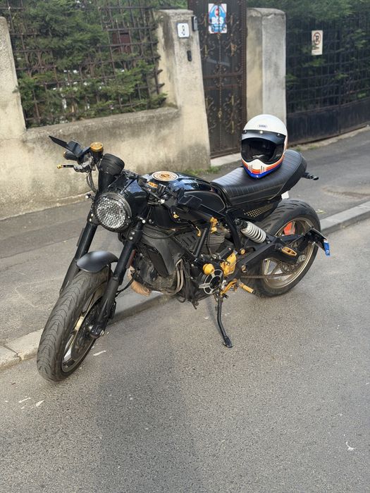 Ducati Scrambler Cafe Racer