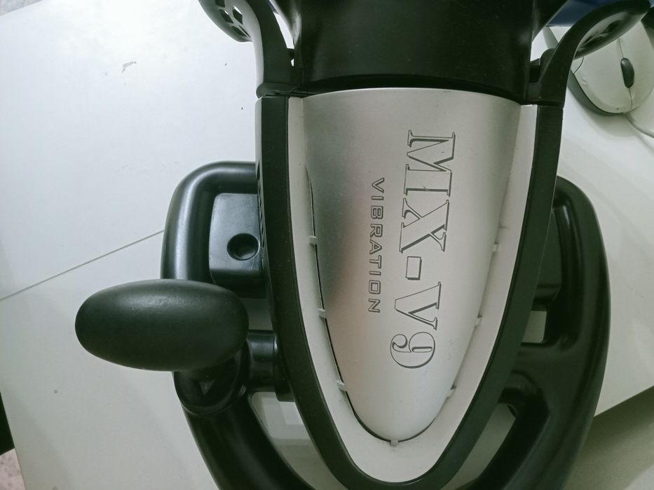 Продам игравой руль новый