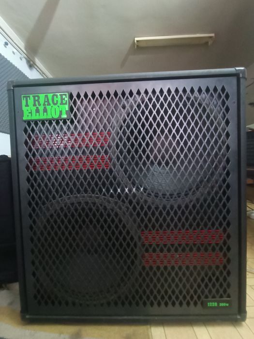 Кабинет Trace Elliot 1228 300W