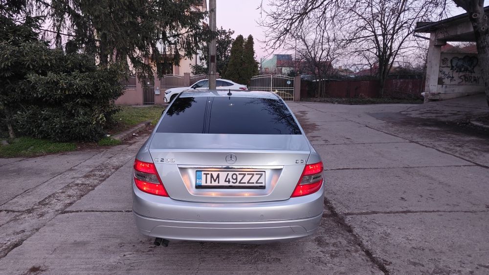 Vând Mercedes Benz C200 CDI Avantgarde