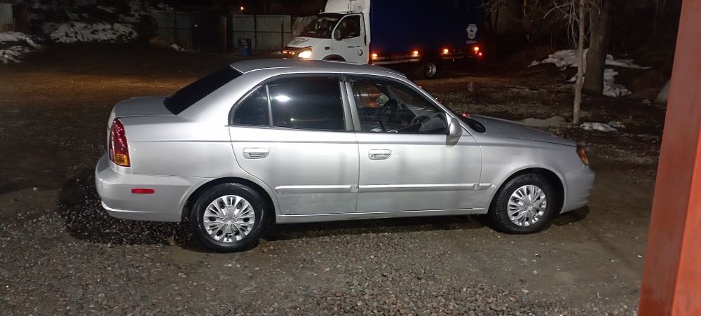 Хундай акцент 2004