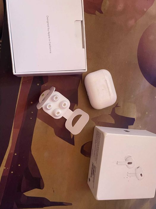 Casti Airpods Pro