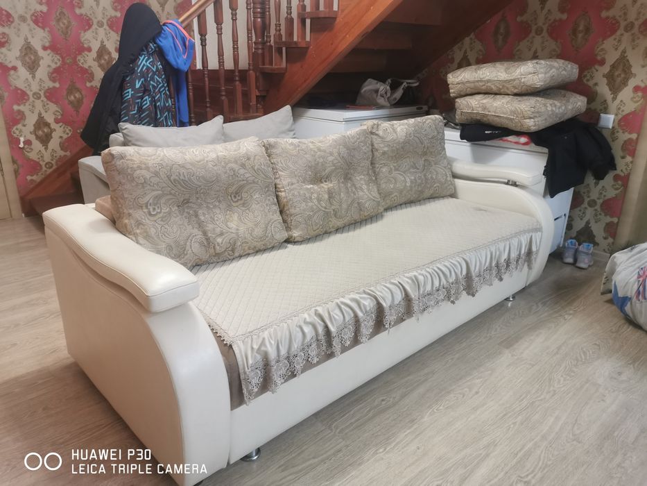 Продам диван тройку