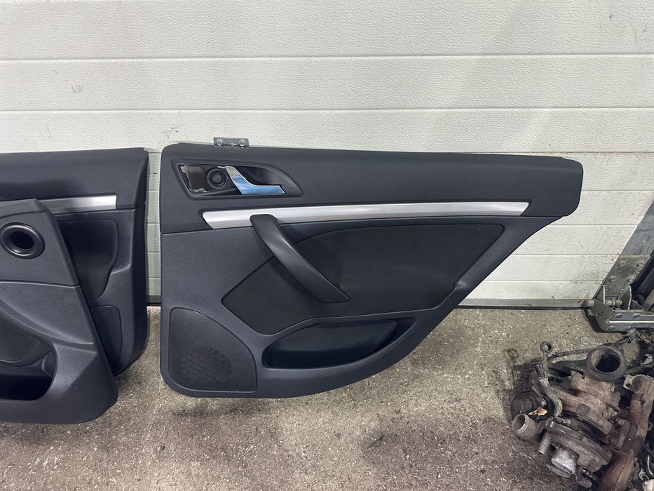 Салон седалки+кори за Шкода Октавия комби 2008-2013г.!