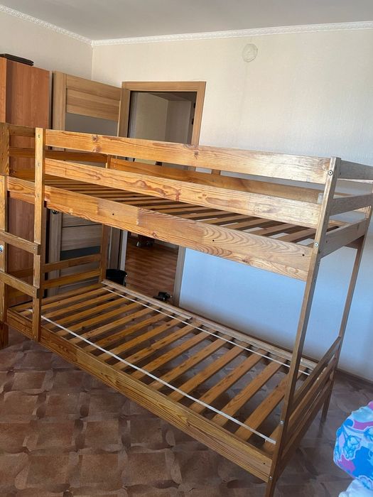 Продам кровать двухярусную