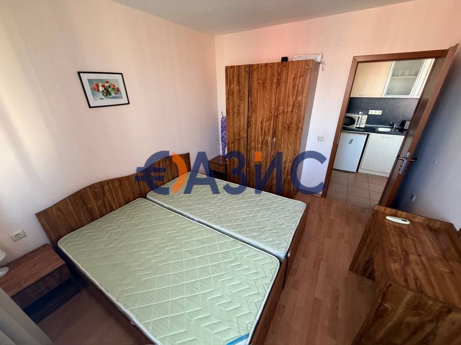 Продава се Тристаен апартамент в к.к. Слънчев бряг - 66 кв.м за 556 €/кв.м - Снимка #5