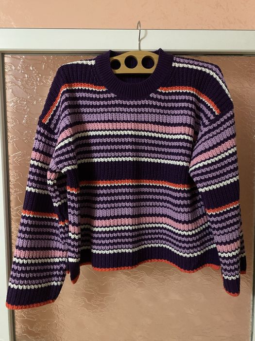 Pulover frumos, Esmara