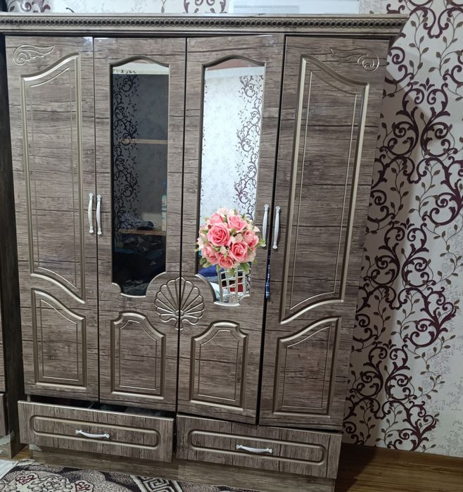 Шкаф в отличном состояние