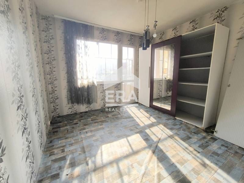 Продава се Тристаен апартамент в Хасково, Дружба 1 - 108 кв.м за 1039 €/кв.м - Снимка #6